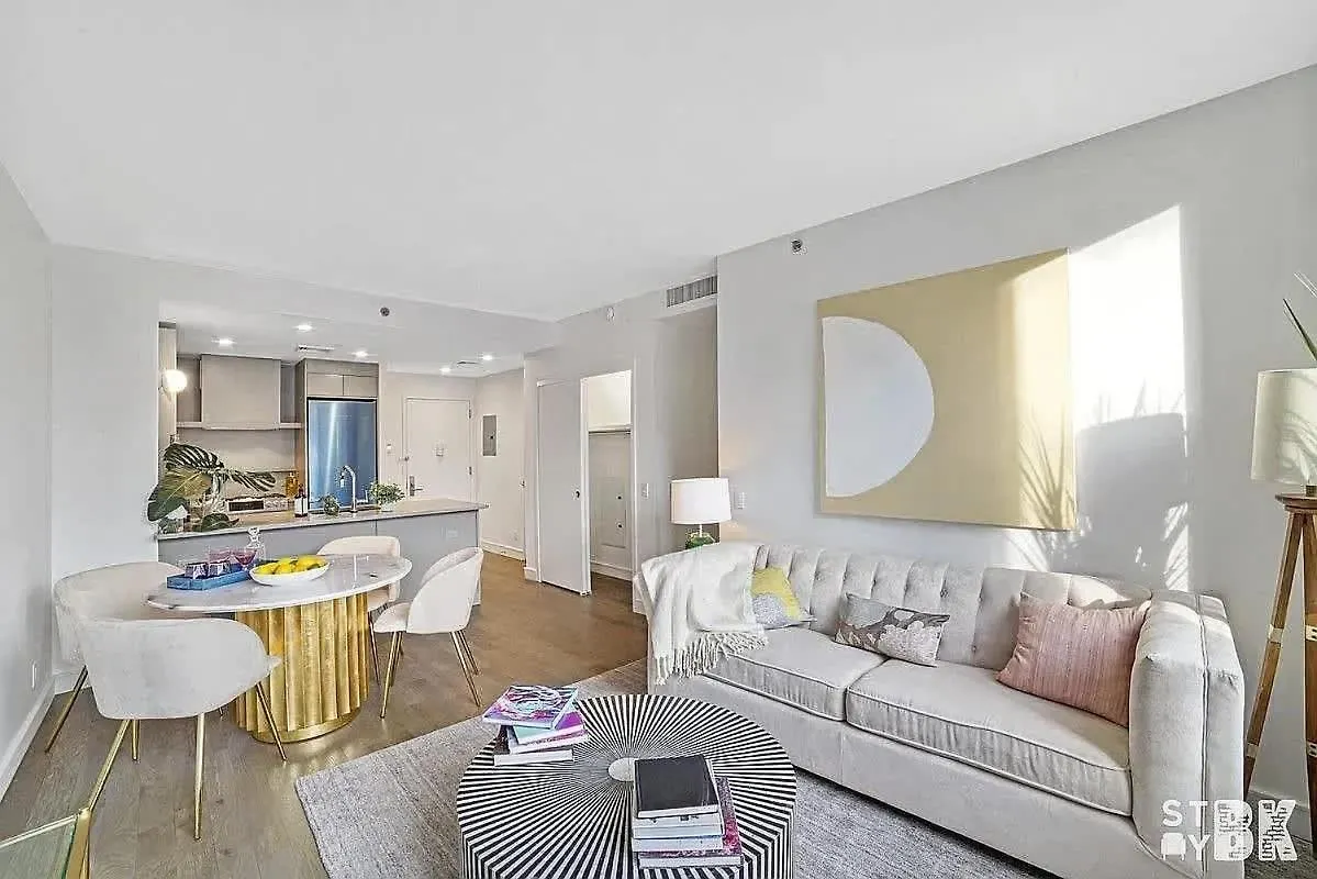 194-4C Stylish 3Br 2Ba Washer-Dryer Rooftop New York USA